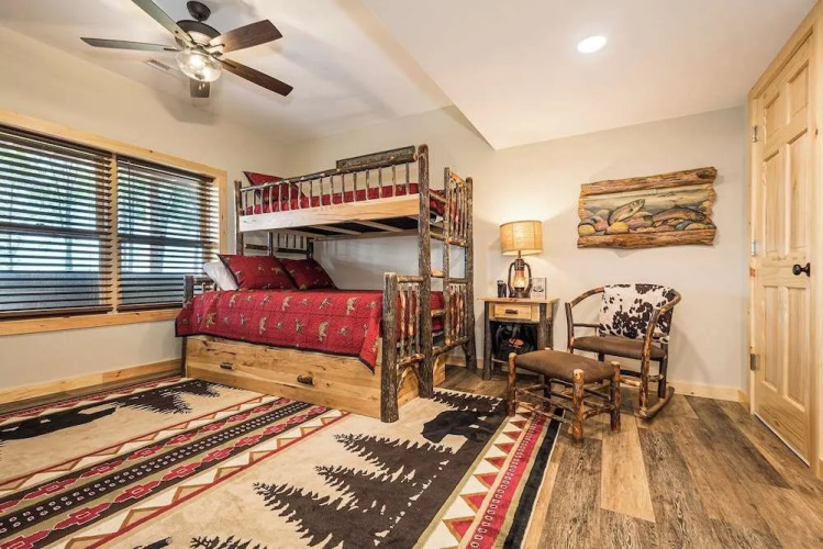 Longview Lodge by Taylor Made Deep Creek