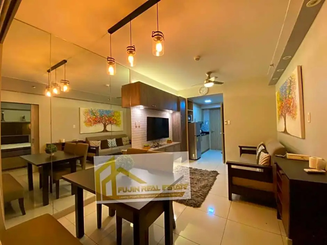 Breeze residence