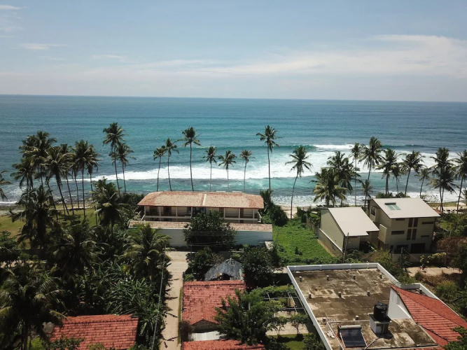 Madiha Surf 01