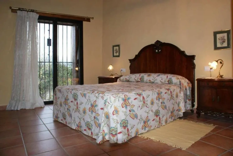 2 Bedrooms Cottage