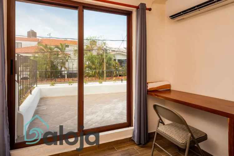 Vica Guest House