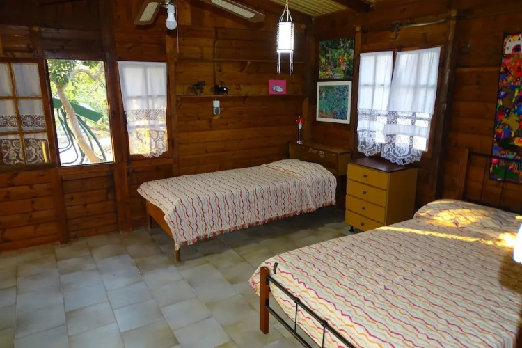 Lovely House At Tersanas Beach