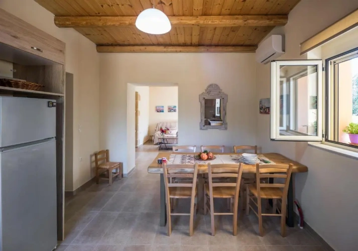 2 Bedrooms Cottage