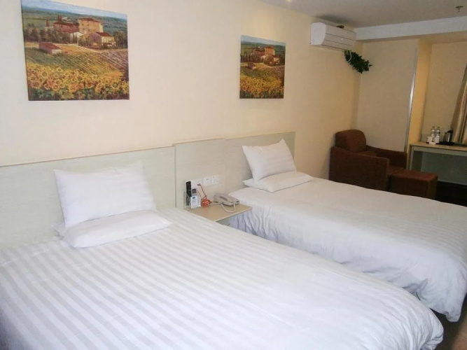 HHanting Hotel Chongqing Nanping Subway Station