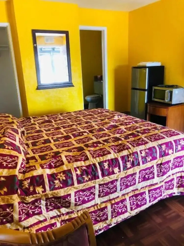 Commodore Motel - Oakland, CA
