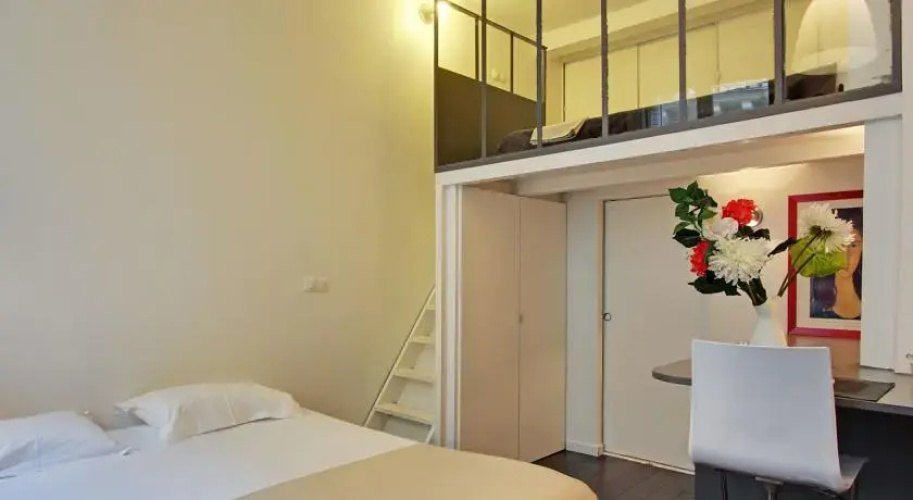 Parisian Home - Studio quartier Trinité