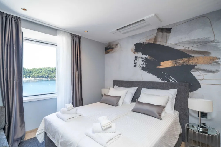 Apartments Villa Royale