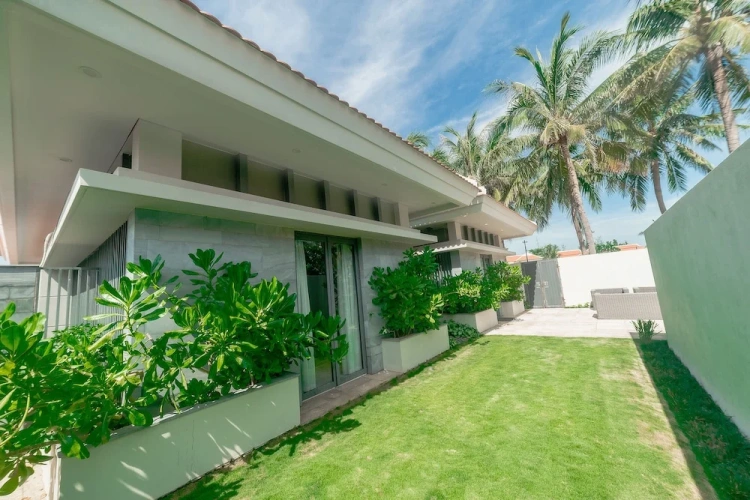 2 Bedrooms Bungalow