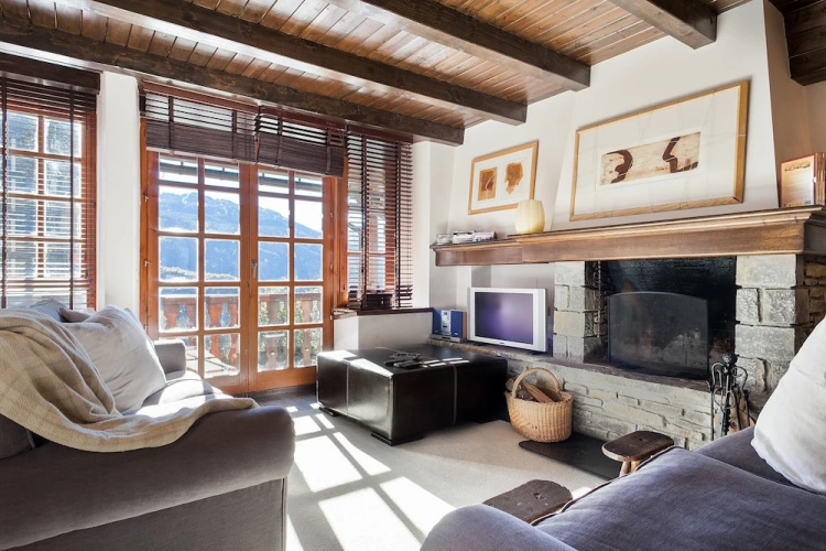 Luderna - Casa con terraza Unhola