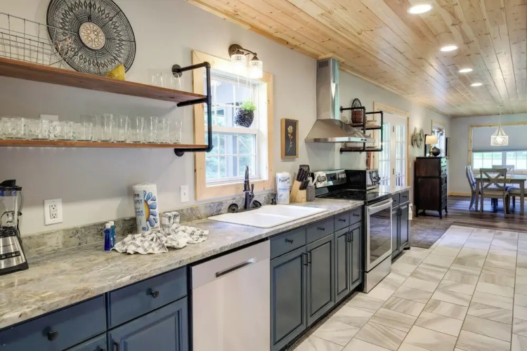 Sevierville Cabin w/ Private Hot Tub & Fire Pit