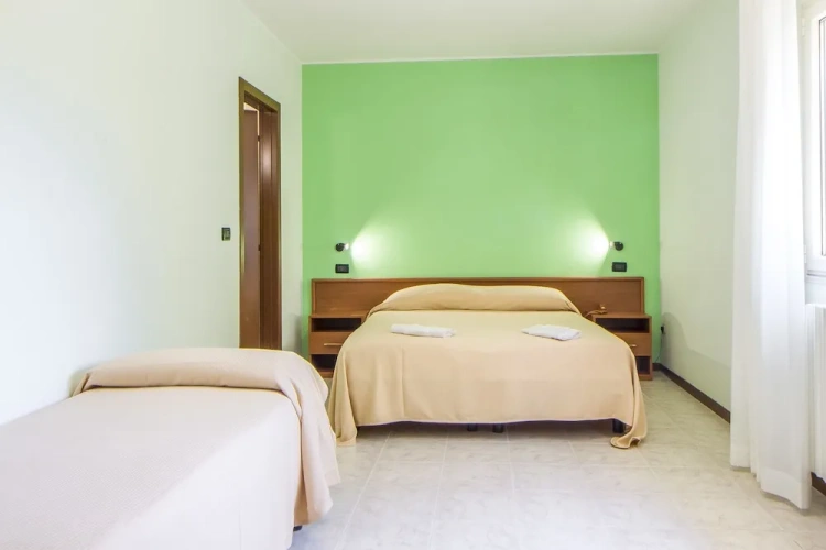 Classic Triple room