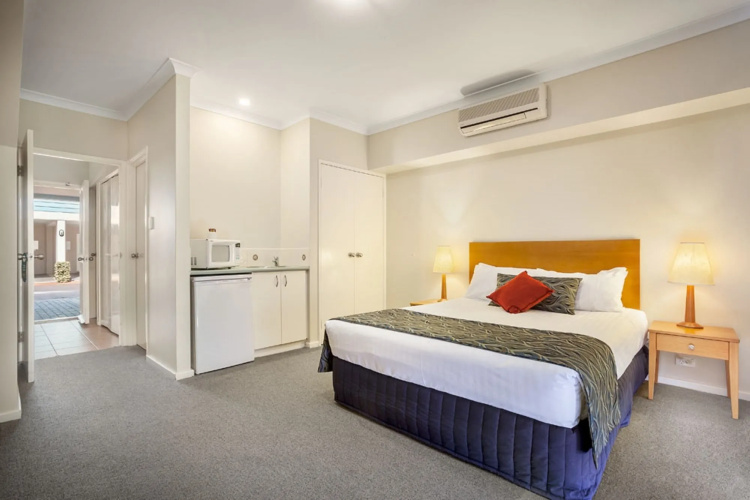 C Mandurah