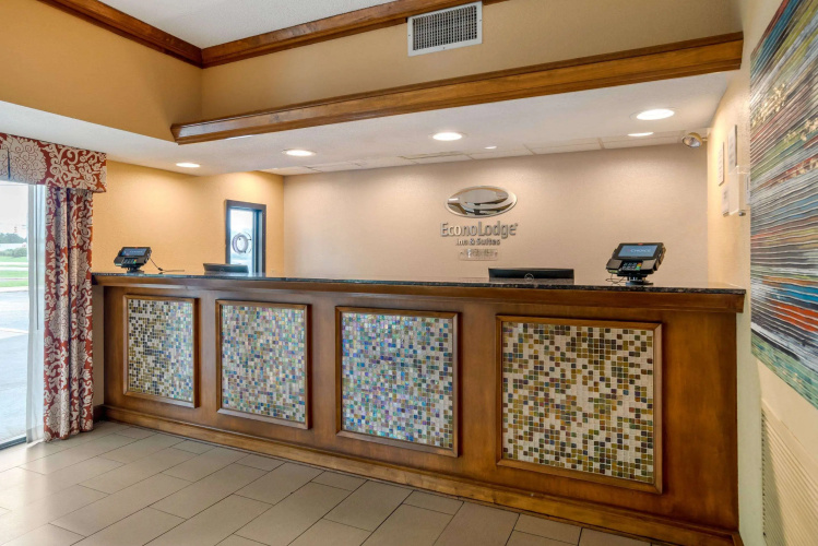 Econo Lodge Inn & Suites Foley - North Gulf Shores