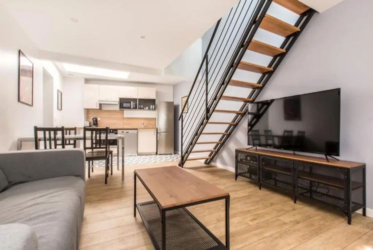 2 Bedrooms Apartment