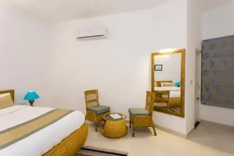 Aloukik Home Stay