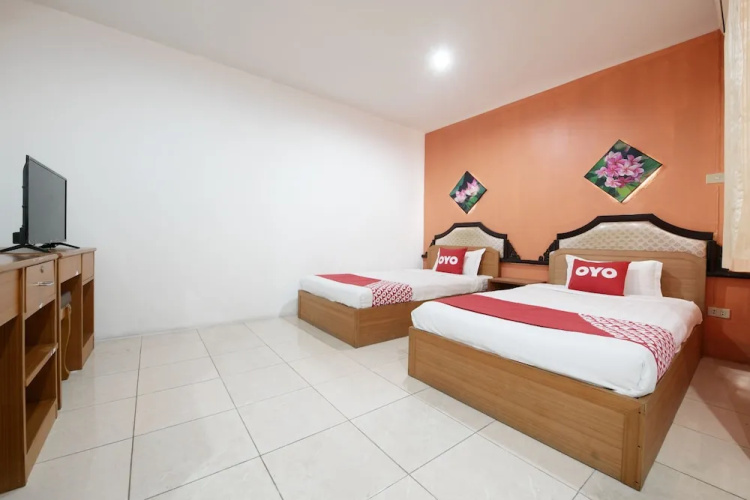 Inter Place by OYO Rooms