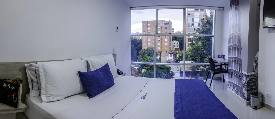 Hotel Laureles Plaza
