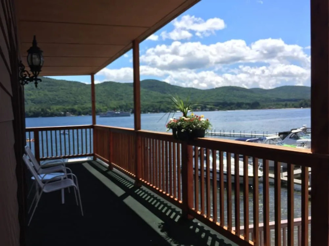 Lake Crest Inn