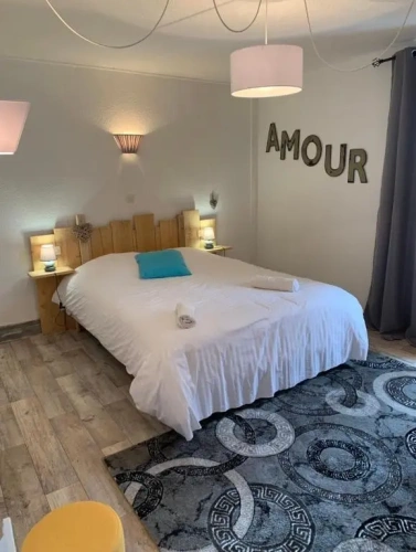 2 Bedrooms Cottage