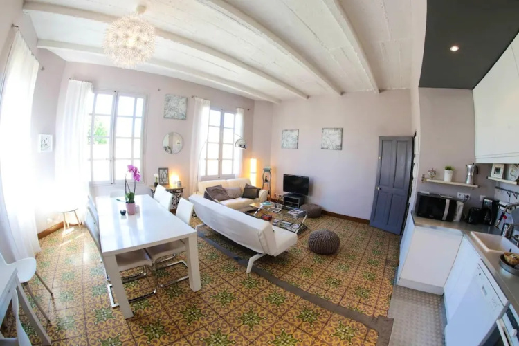 House With 6 Bedrooms In Avignon