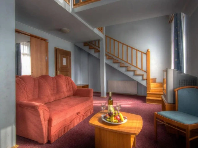 Standard Triple room with balcony