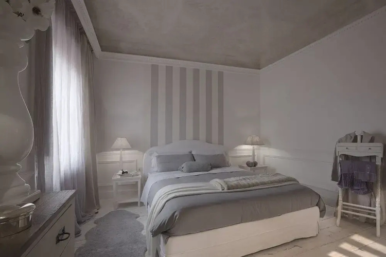 White Home by Mmega