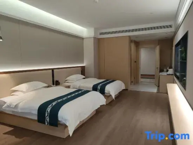 Pingliang Sports Park Hotel