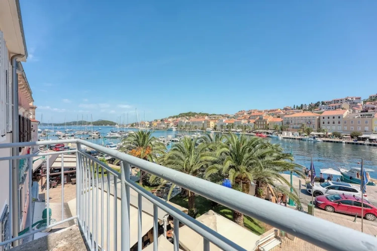 Standard Family Penthouse room with balcony and with sea view