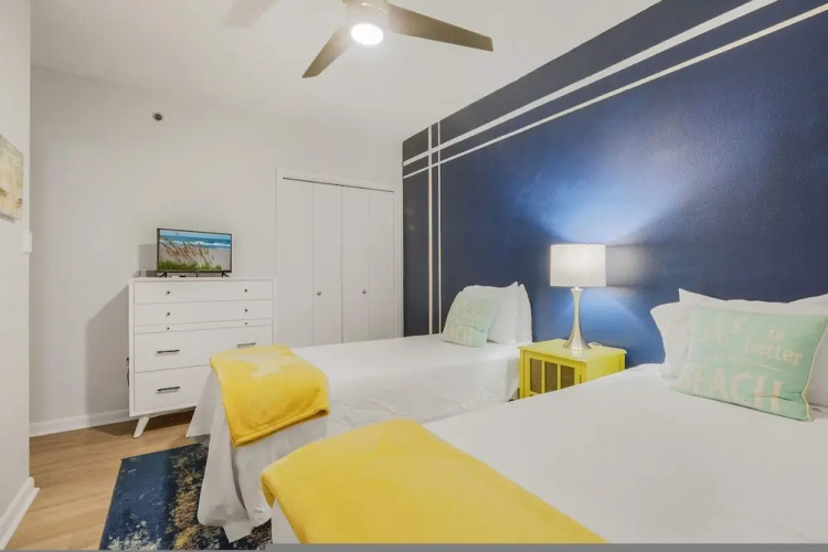Phoenix 8 8904- Sand Shells Sun Can Rent at 18 3 Bedrooms 2 Baths