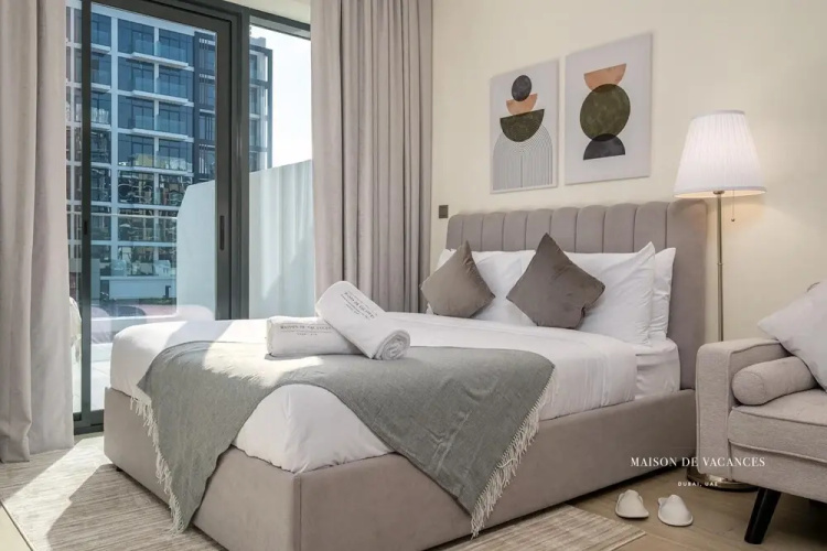 10mins From Dubai Mall Studio With a Large Balcony