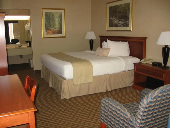Chestnut Tree Inn - Cherokee