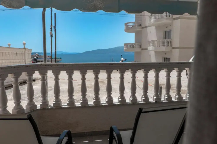 Esel Apartments
