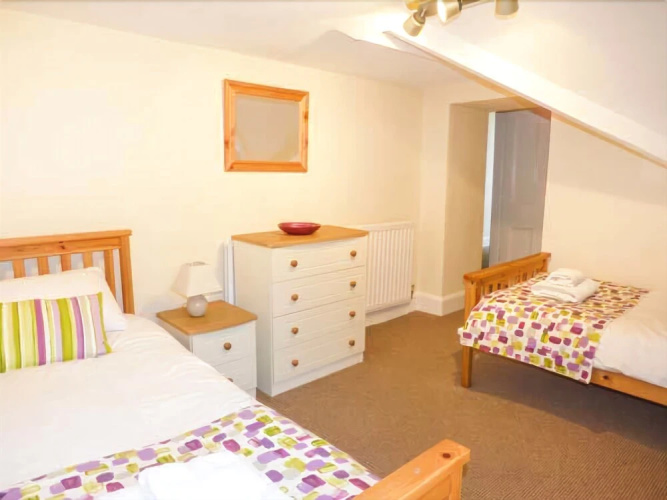 Station Flat