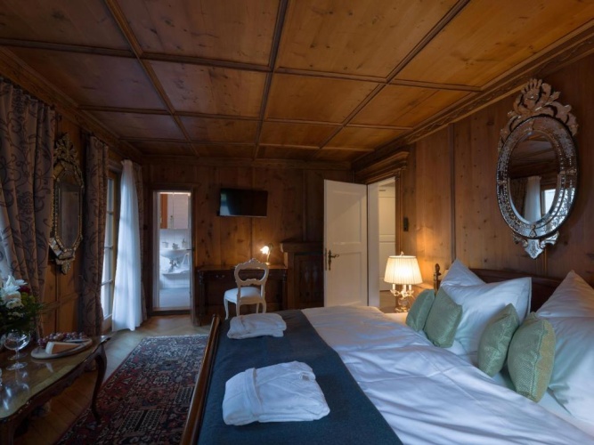 2 Bedrooms Suite