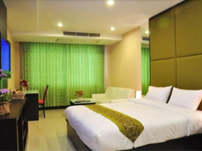 Le Platinum Residency