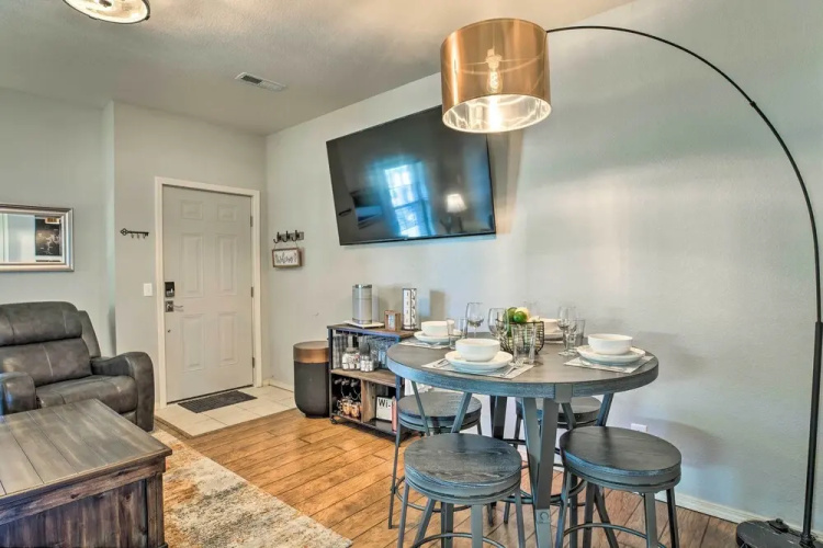 Branson Condo w/ Balcony on Ledgestone Golf Course