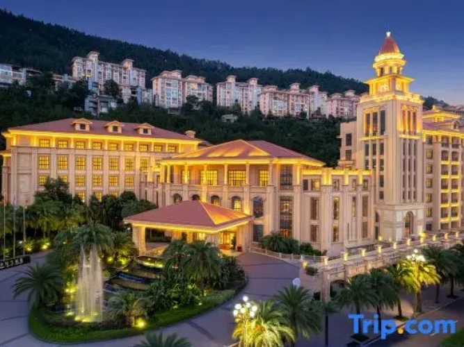 Sunshine Hotel Bazhong