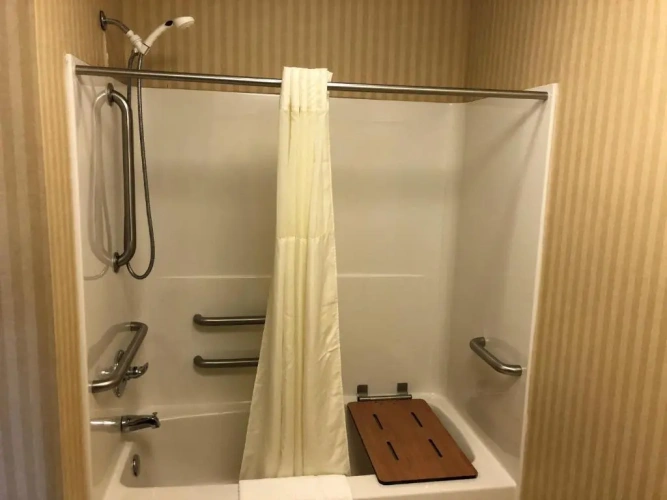 Grand Double room with lake view