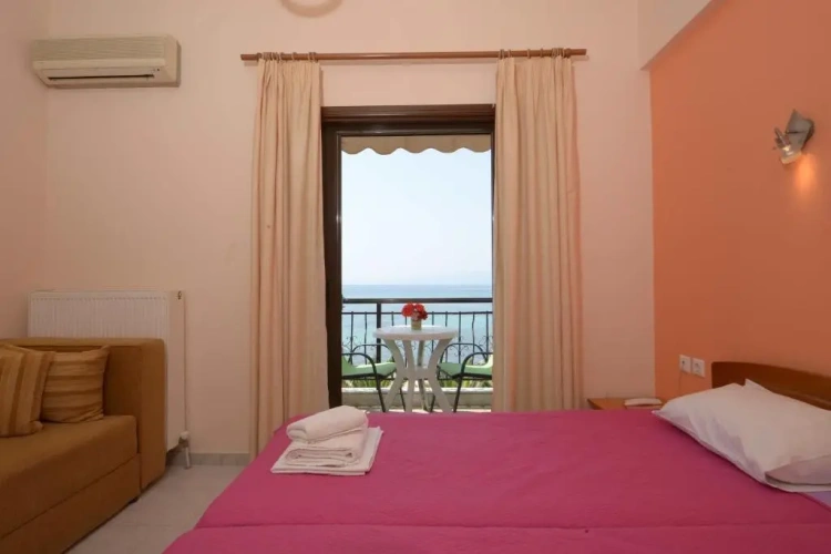 Standard Double room with sea view