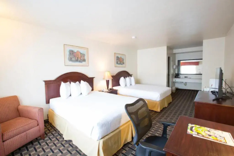 Queens Inn Anaheim