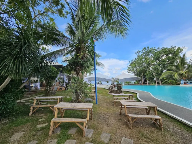 Silangang Nayon