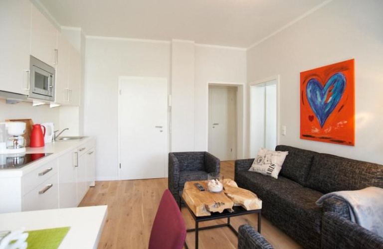 2 Bedrooms Apartment