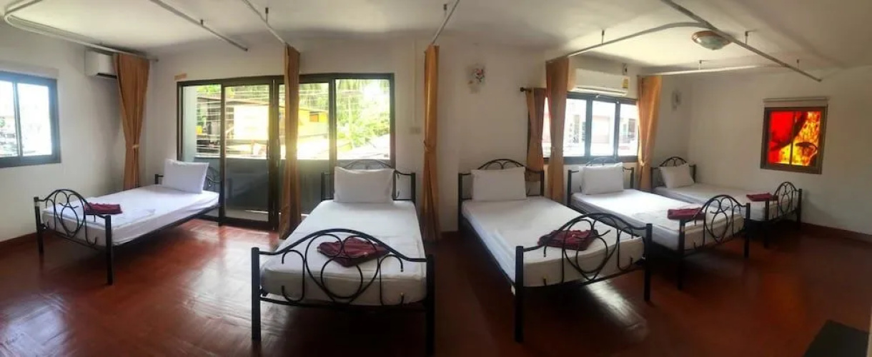 The Cubic Hotel - Hostel