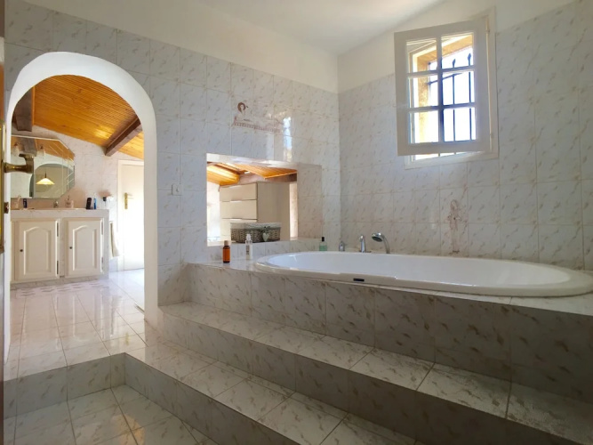 Villa Provence Pool & View