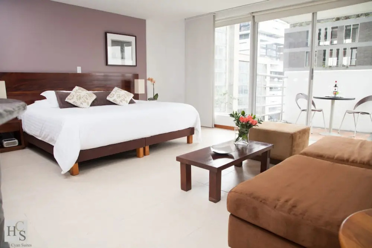 Hotel Cyan Suites