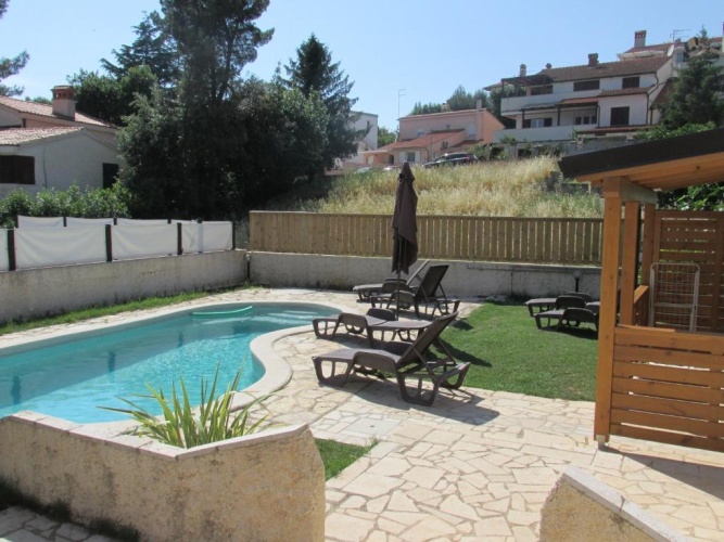 Standard Double room with pool view