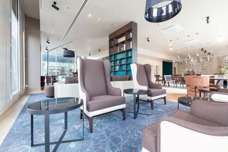 Stellaris Apartment Hotel
