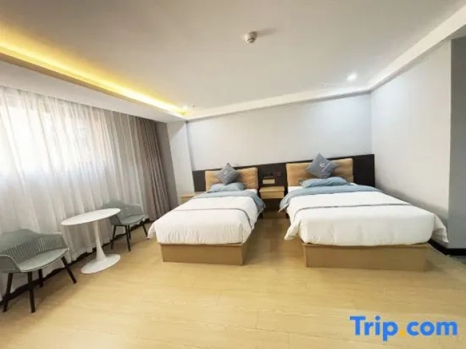Premier room