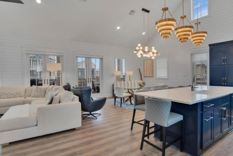 4 Bedrooms Cottage