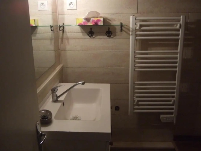 2 Bedrooms Cottage